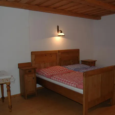 Spacious Holiday In Karlovice With Fenced Garden Prázdninový dům Karlovice (Liberec)